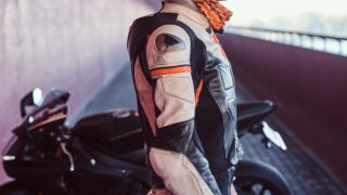 Ubrania motocyklowe – jak połączyć bezpieczeństwo z wygodą?